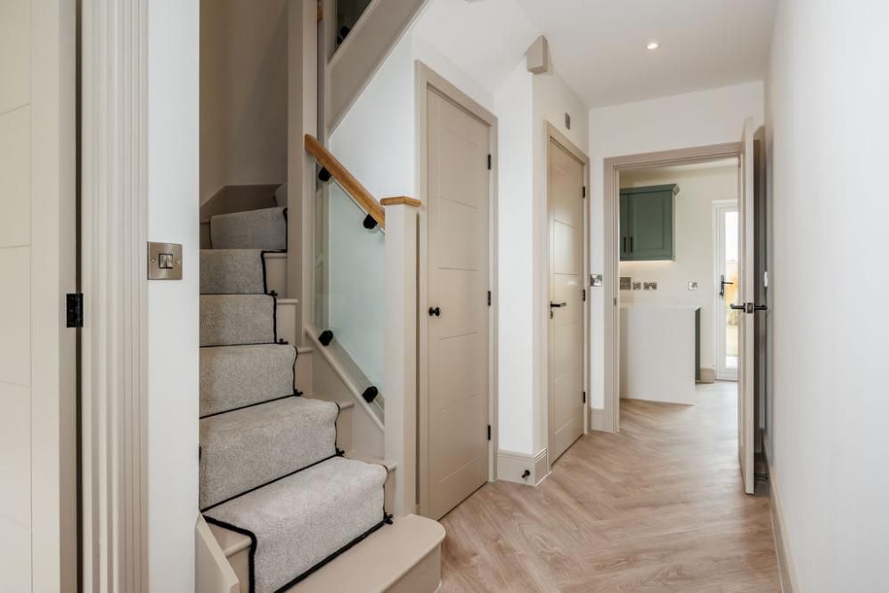 Property photo 3 of 19 Gallery