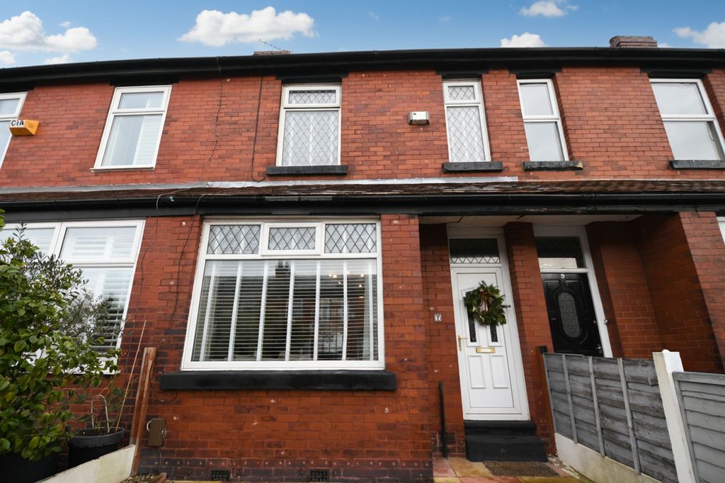 Property photo 1 of 18