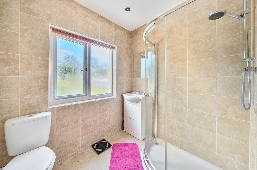 Property photo 1 of 22 1 - 1320747-7-686E433...