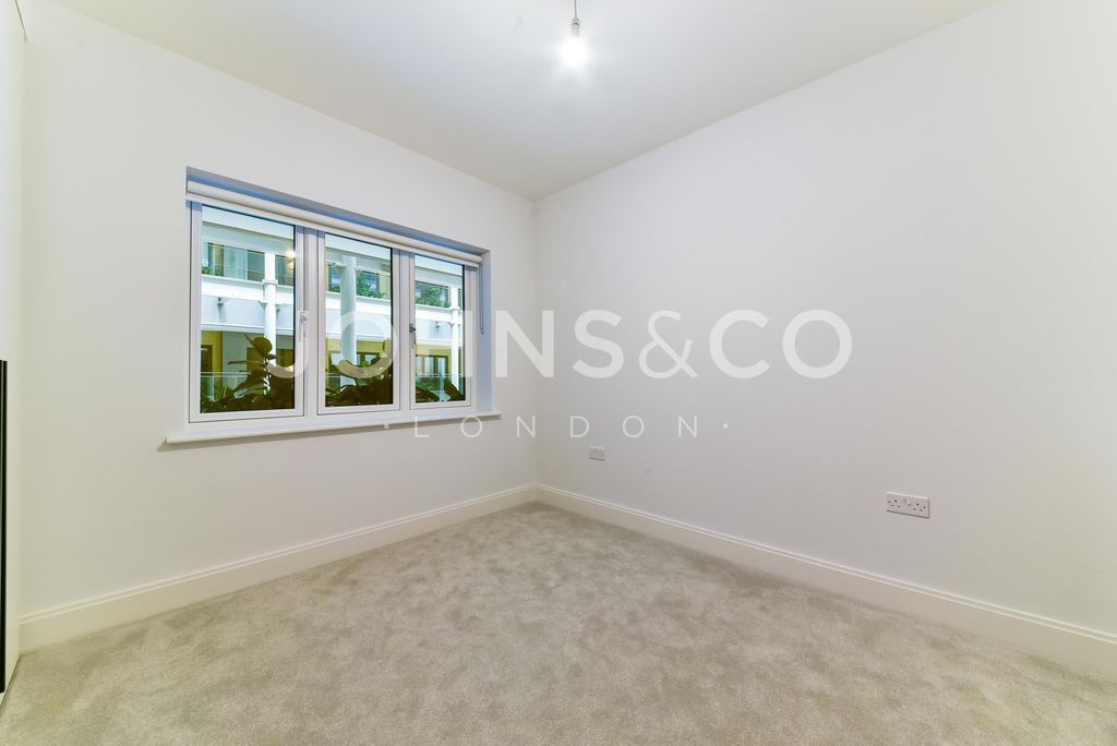 Property photo 3 of 5