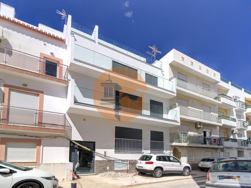 Property photo 1 of 34