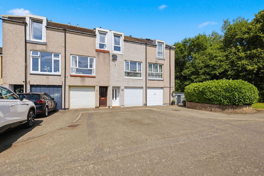 Property photo 1 of 27