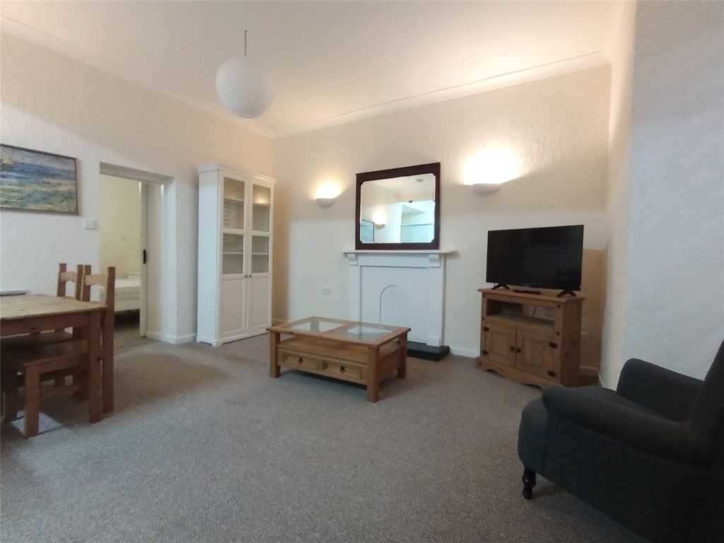 Property photo 3 of 15 Picture No. 02
