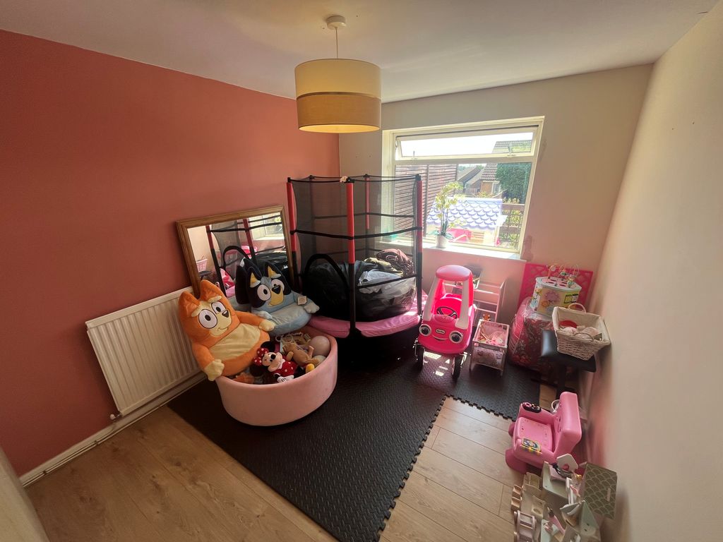 Property photo 3 of 18
