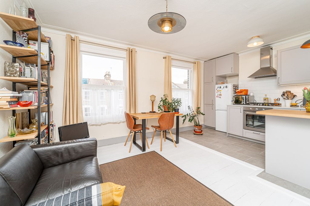 Property photo 1 of 8 Ndb04708