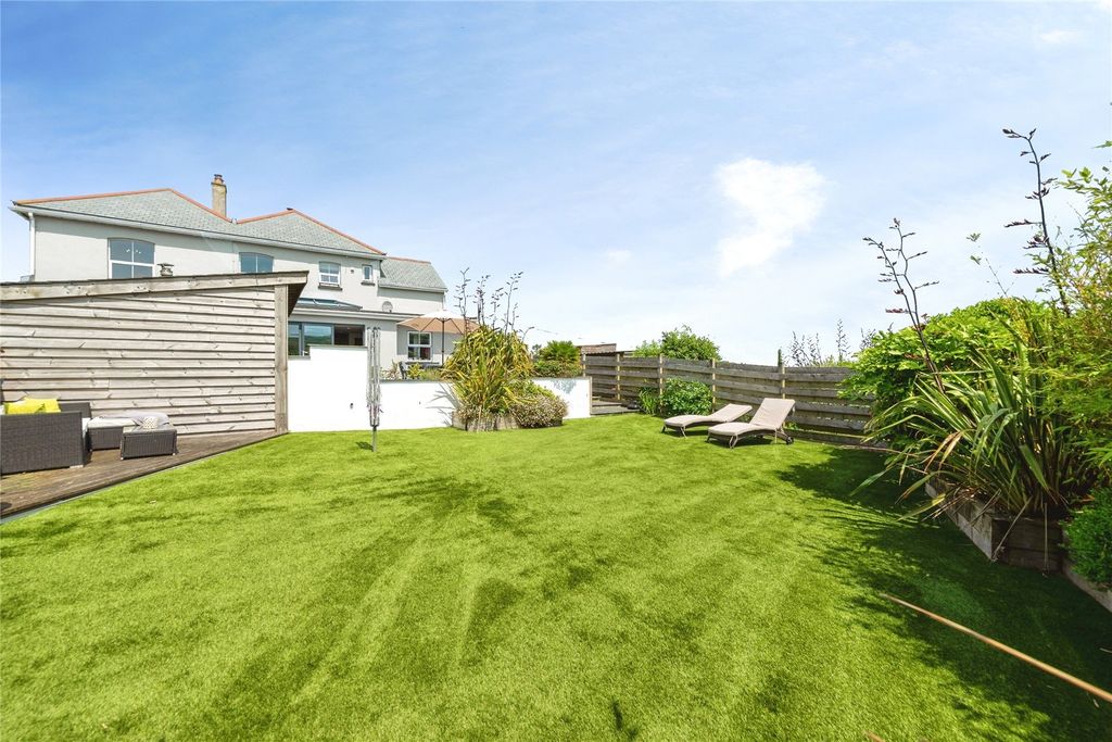 Property photo 3 of 30 Picture No. 09