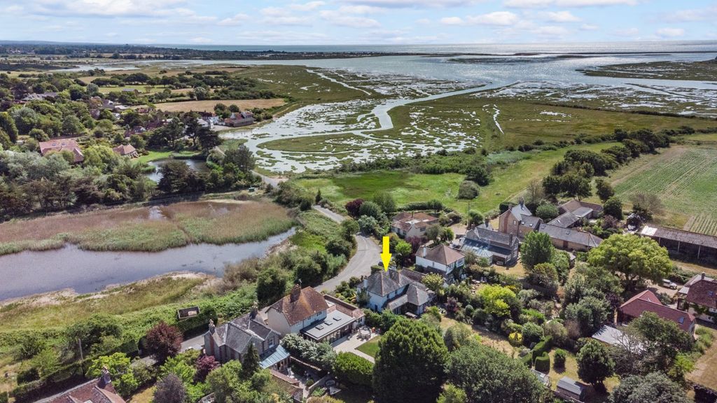 Property photo 2 of 19 Picture No. 05