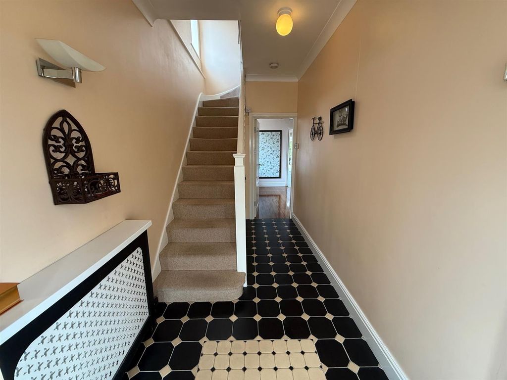 Property photo 2 of 14 Img_2821.Jpg