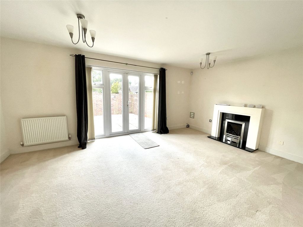 Property photo 2 of 14 Picture No. 36