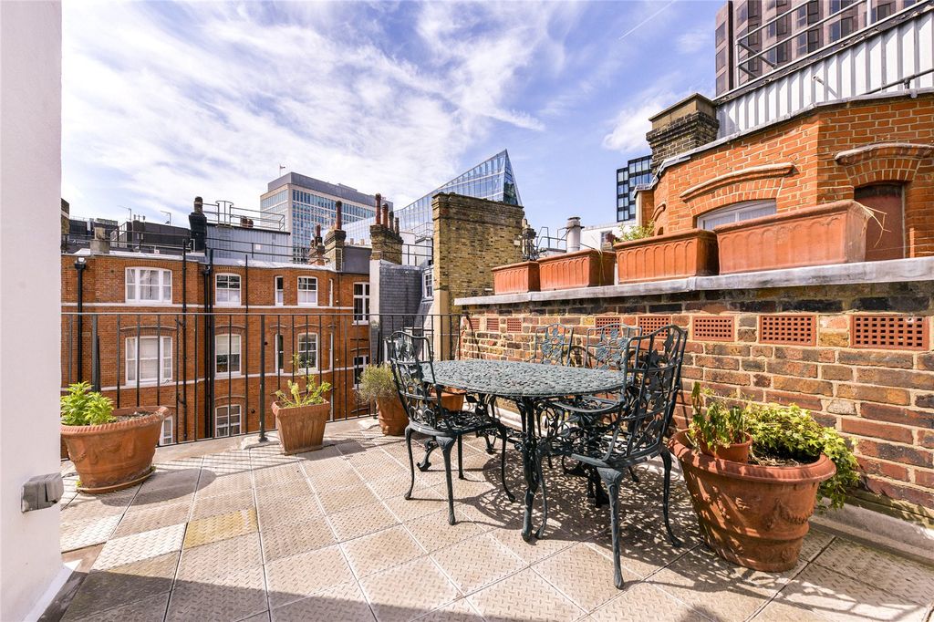 Property photo 2 of 17 Picture No. 47