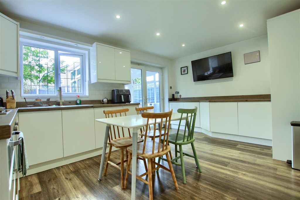 Property photo 3 of 13 Bb6.Jpg