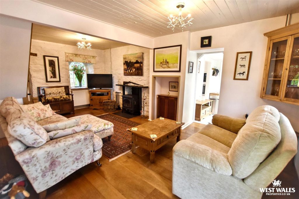 Property photo 2 of 26 2 (42).Jpg