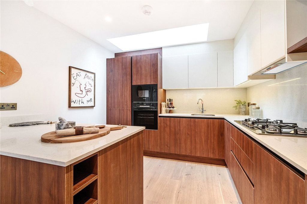 Property photo 3 of 13 Kitchen