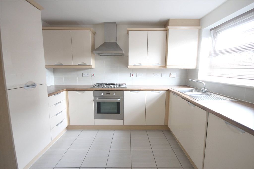Property photo 3 of 10 Picture No. 04