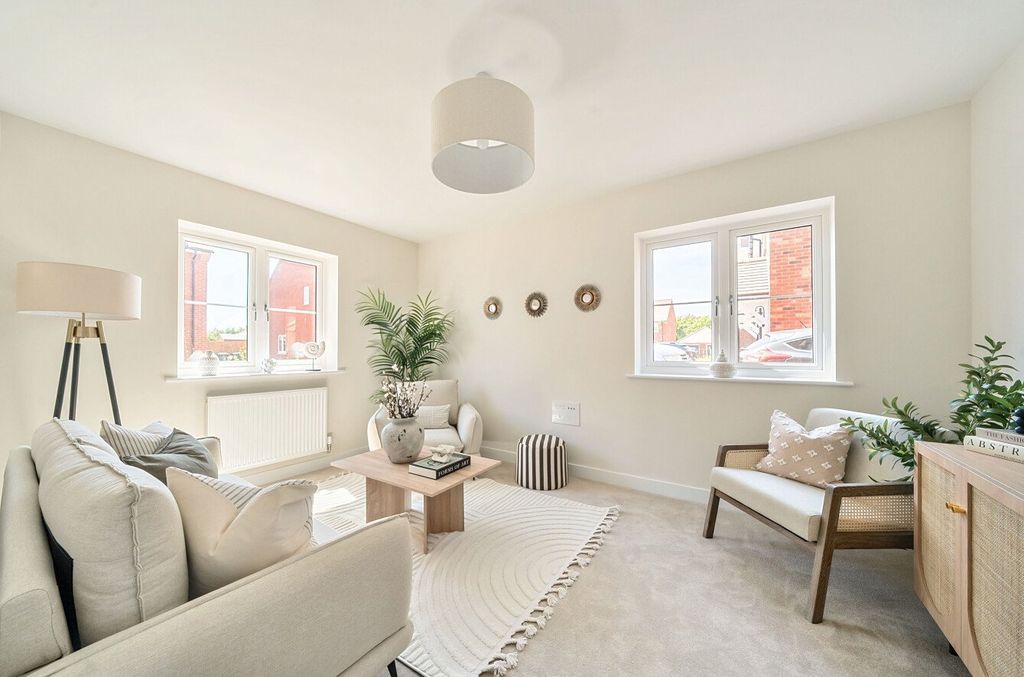 Property photo 3 of 14 1294789-44-6839Bc...