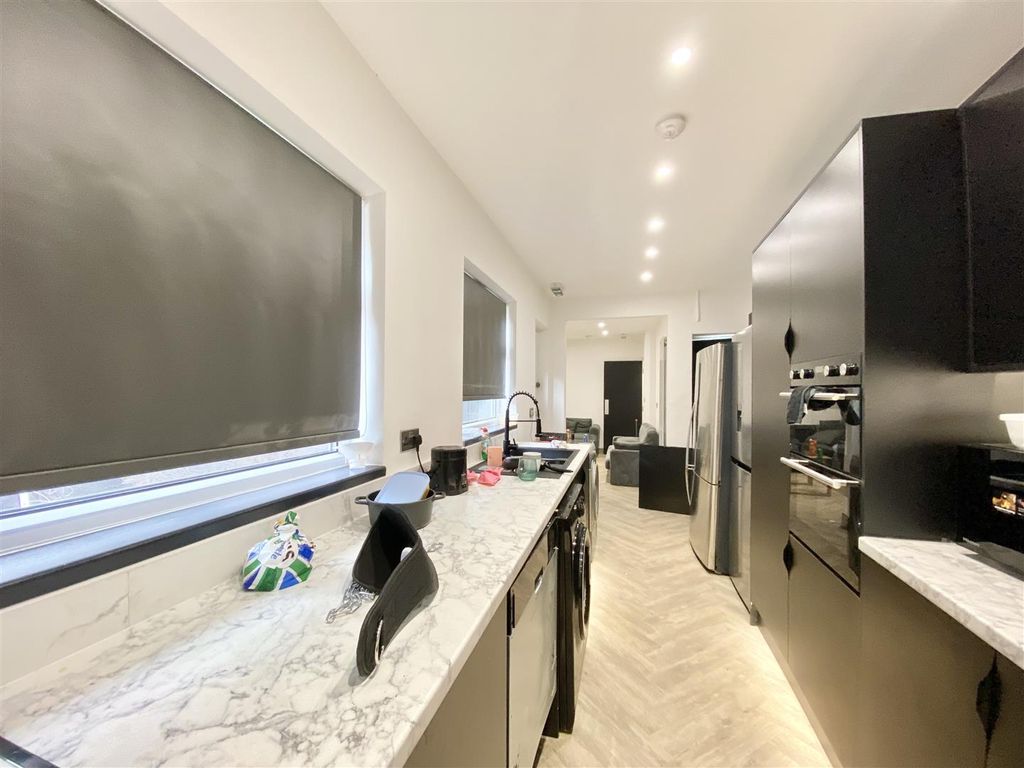 Property photo 3 of 15 Image00012.Jpeg