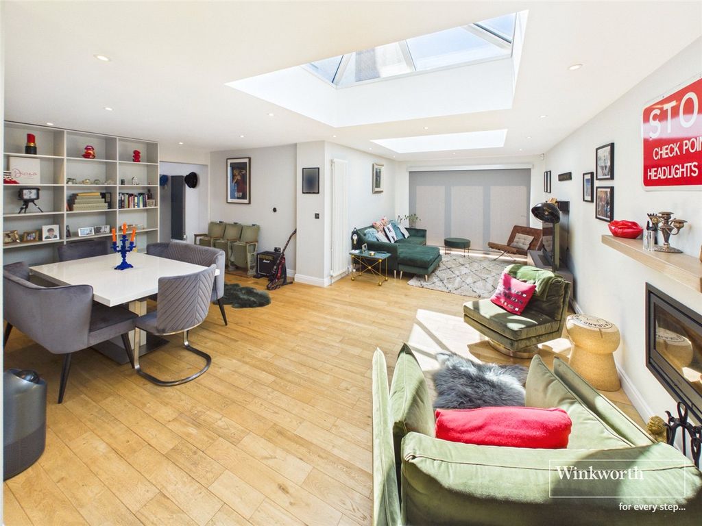 Property photo 2 of 36 Picture No. 29
