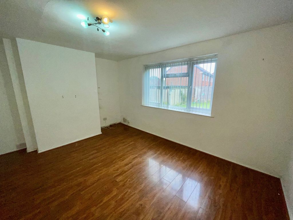 Property photo 2 of 12 Picture No. 04