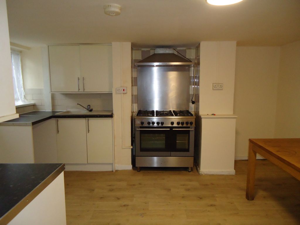 Property photo 3 of 8 Dsc01890