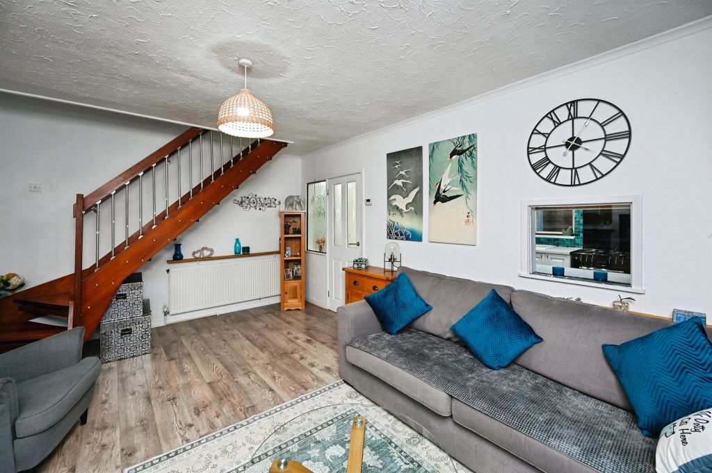 Property photo 2 of 20