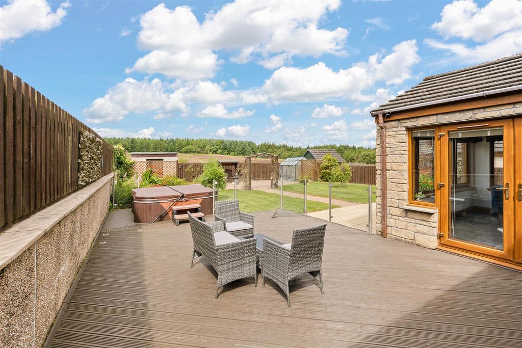 Property photo 1 of 71 48.Jpg