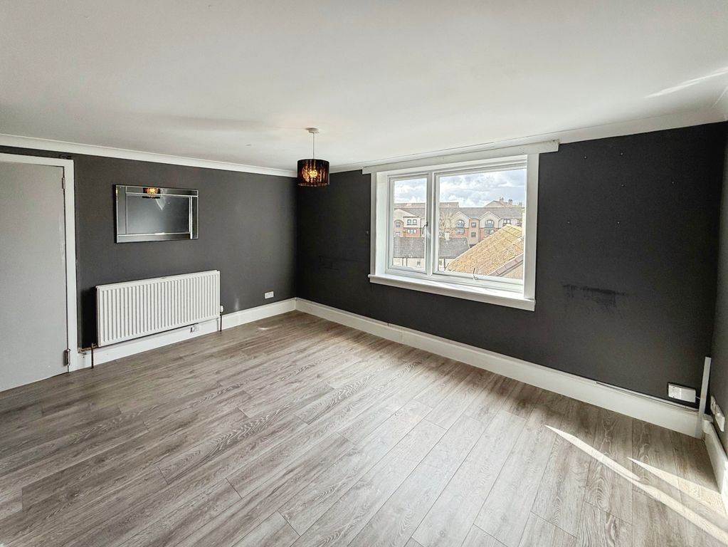 Additional image 5 of 3 bed flat for saleWaulking Mill Road, Clydebank G81
