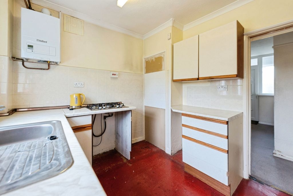 Property photo 3 of 17 Photo