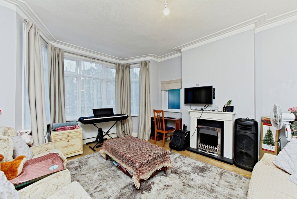 Property photo 2 of 27 Pbox-Img.Jpg
