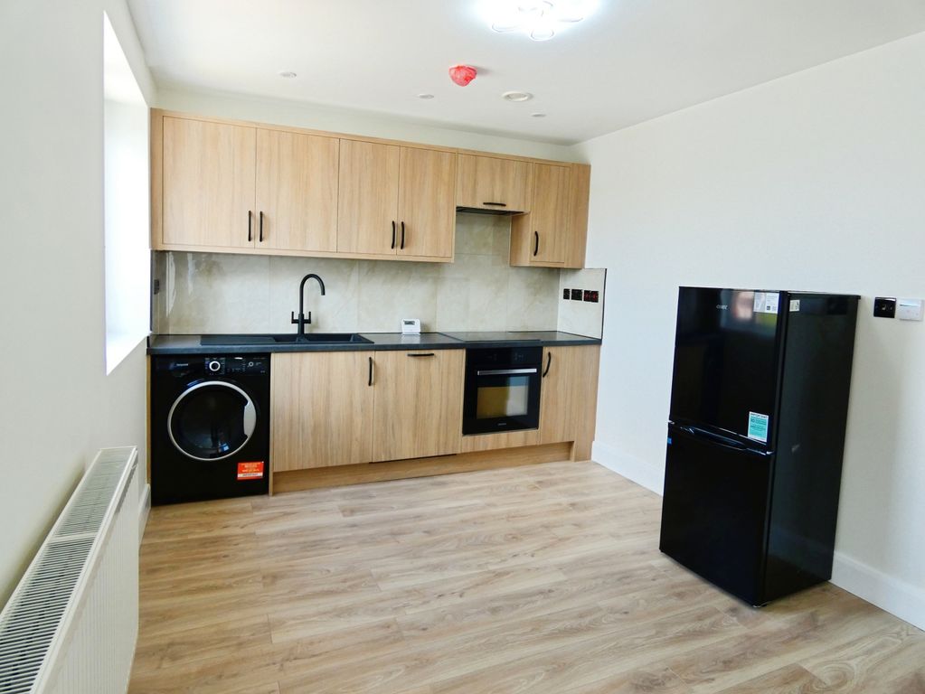 Property photo 2 of 5 Kitchen