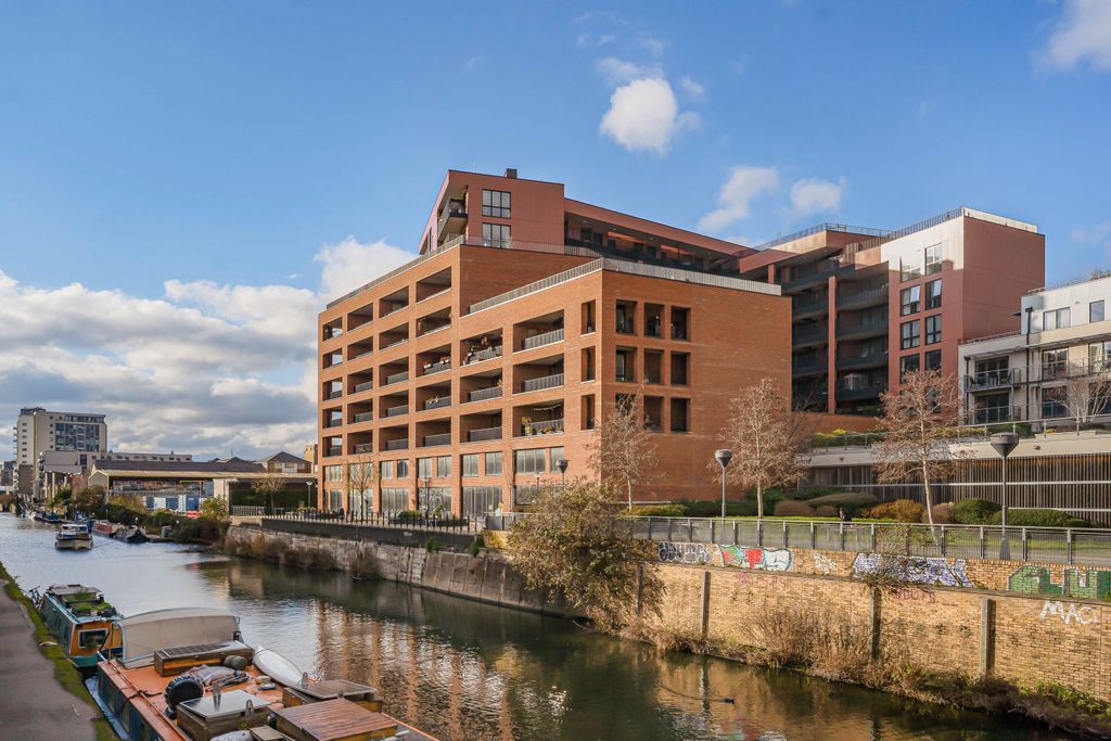 Property photo 3 of 13