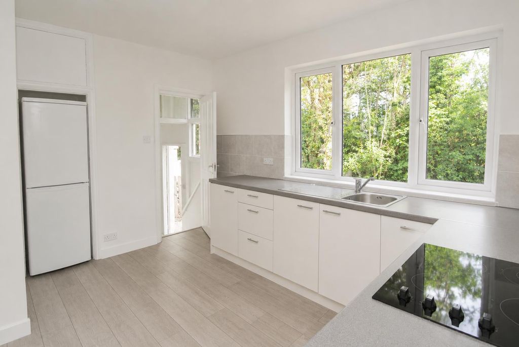 Property photo 1 of 12 Kitchen Edited.Png