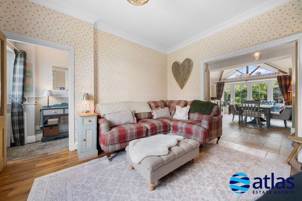 Property photo 2 of 24 Living Space