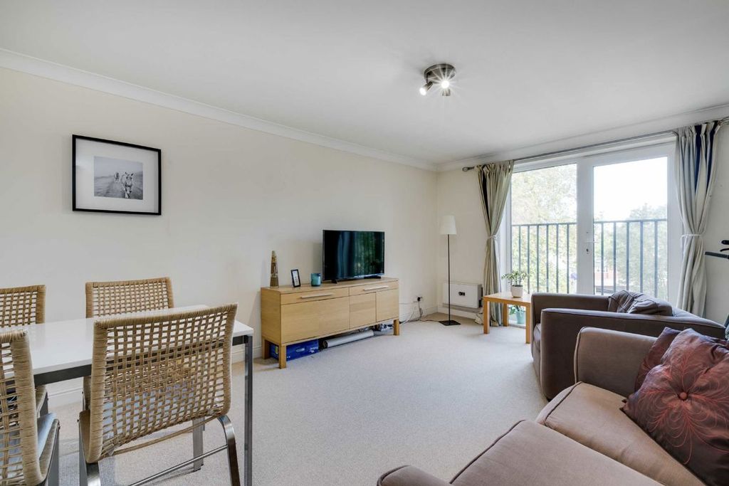 Property photo 2 of 4