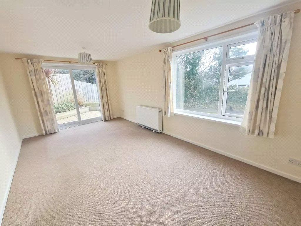 Property photo 2 of 15 Picture No. 04