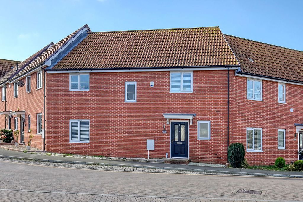 Property photo 1 of 23