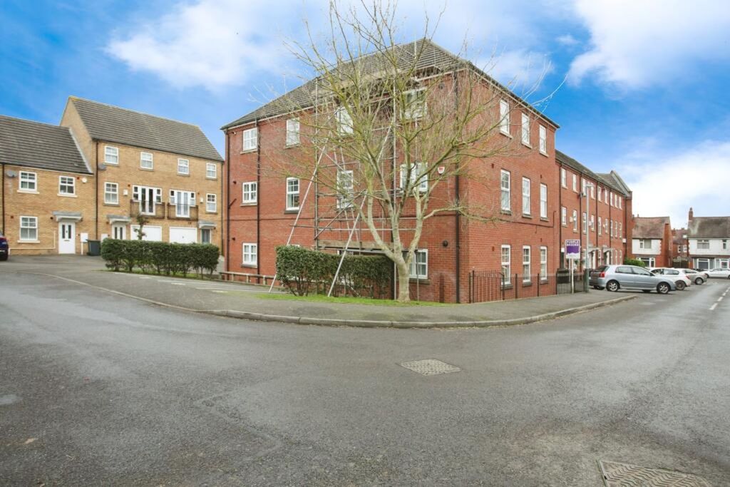 Property photo 1 of 14