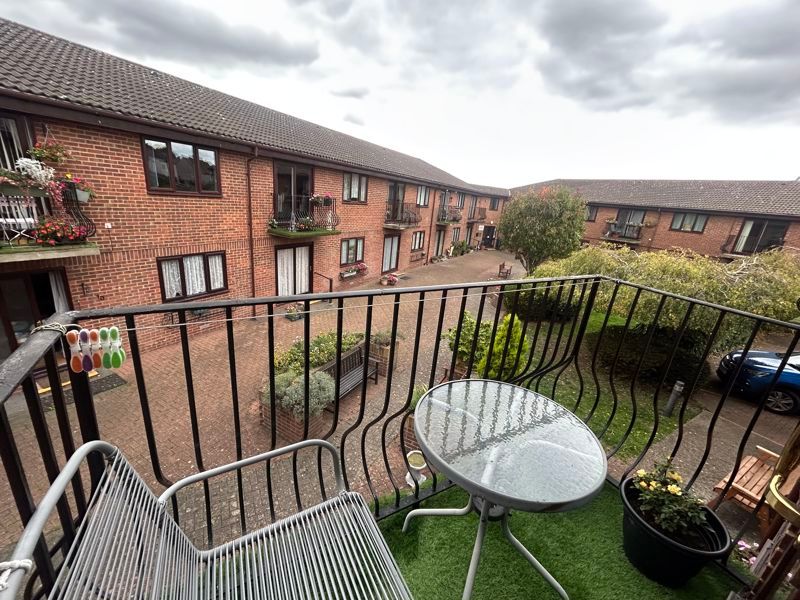 Property photo 2 of 10 Photo 5