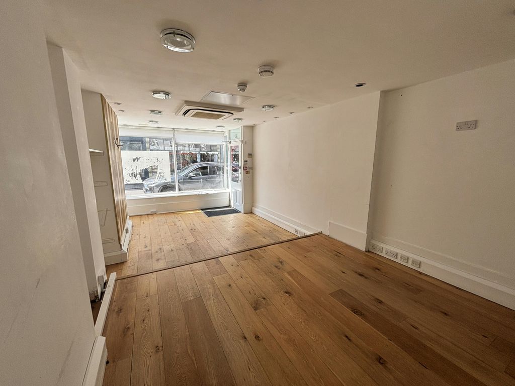 Property photo 2 of 10 St Georges Road Brighton 10.Jpg