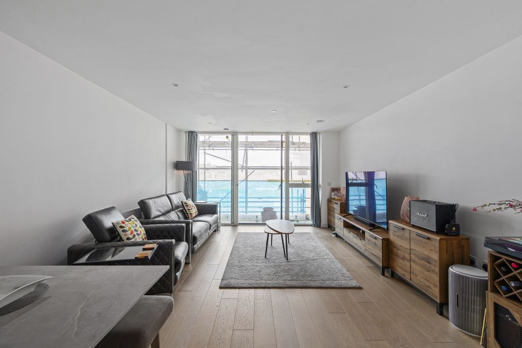Property photo 1 of 13 094A3901