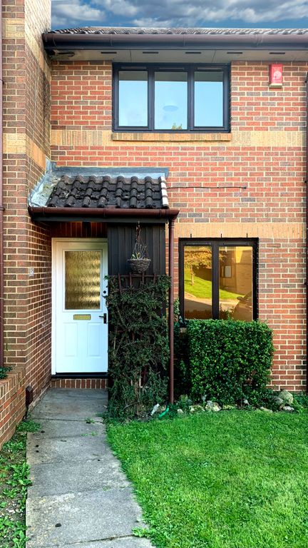 Property photo 1 of 9 Image