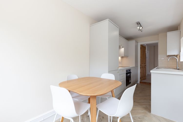 Property photo 2 of 10 Kitchen Dining Area