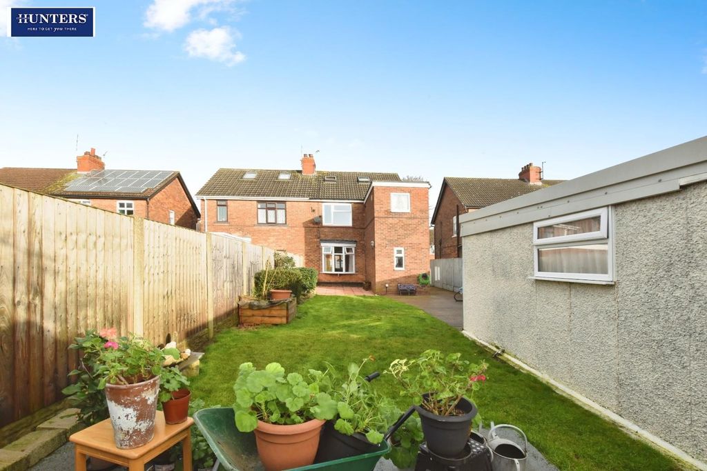 Property photo 2 of 30