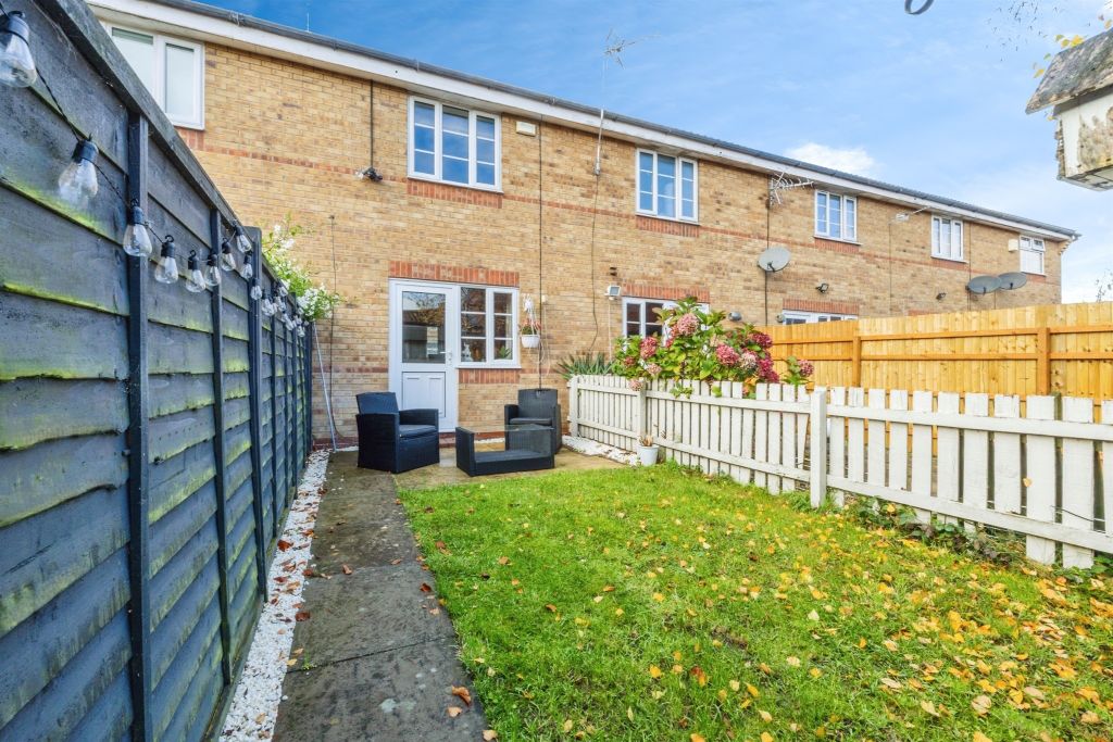 Property photo 2 of 13