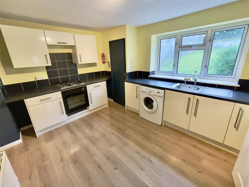 Property photo 3 of 12 Img_9495.Jpg