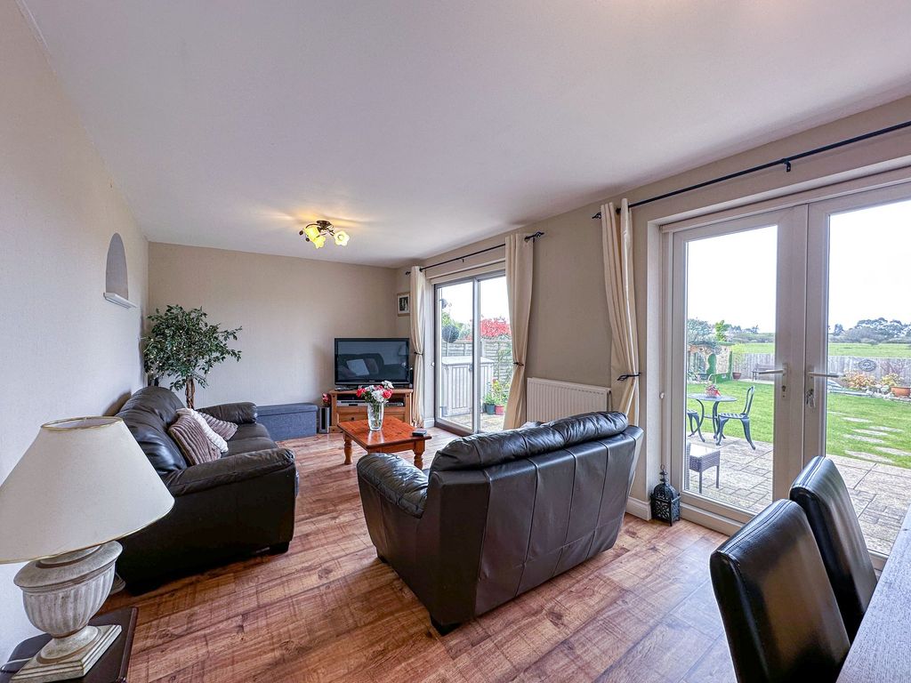 Property photo 2 of 26