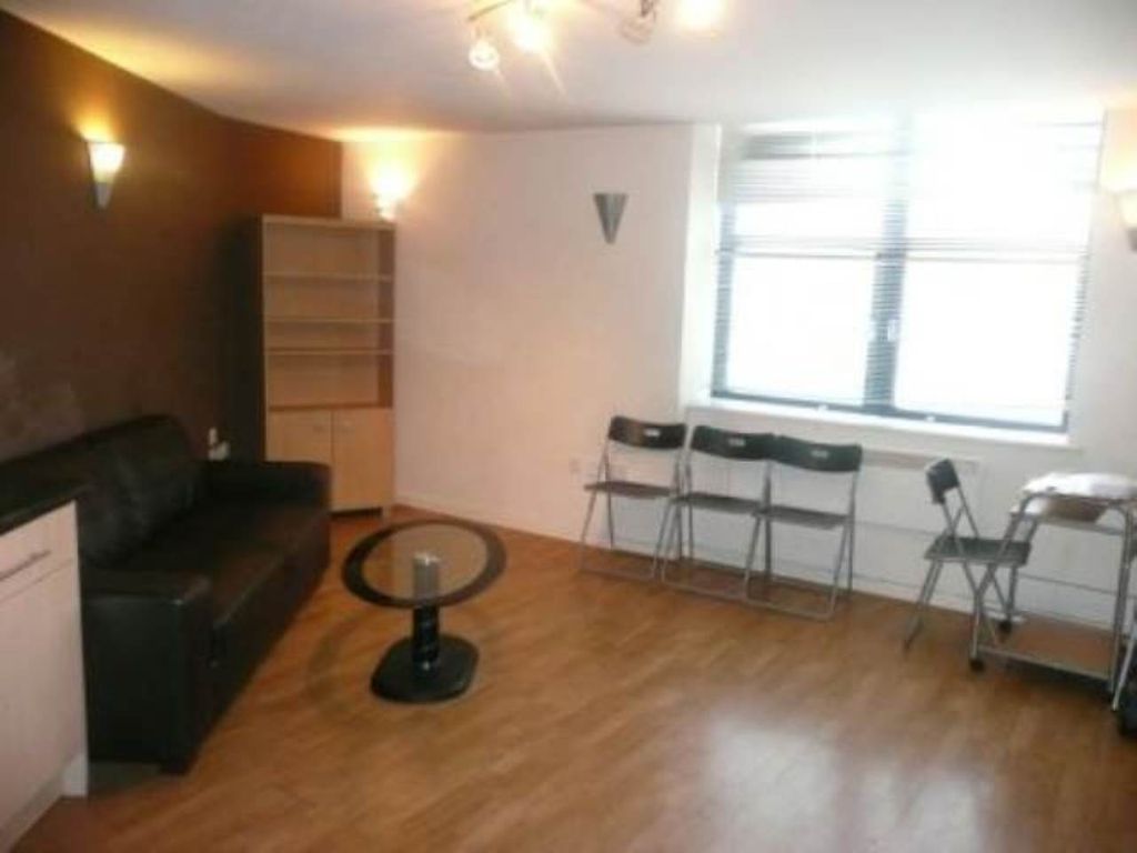 Property photo 1 of 5 Living Area