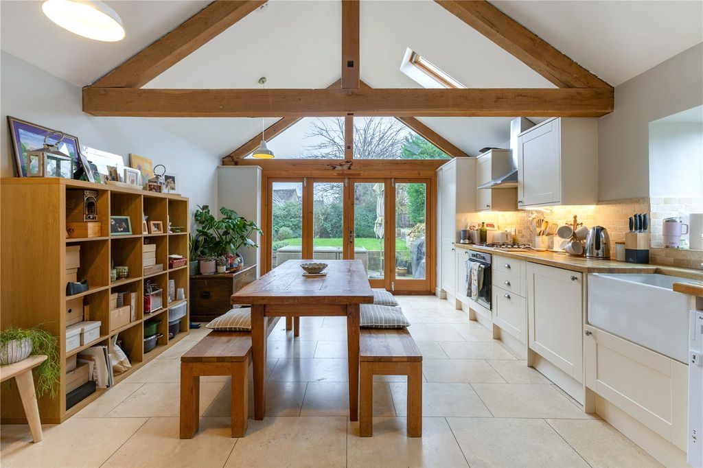 Property photo 2 of 14 Kitchen/Dining Room