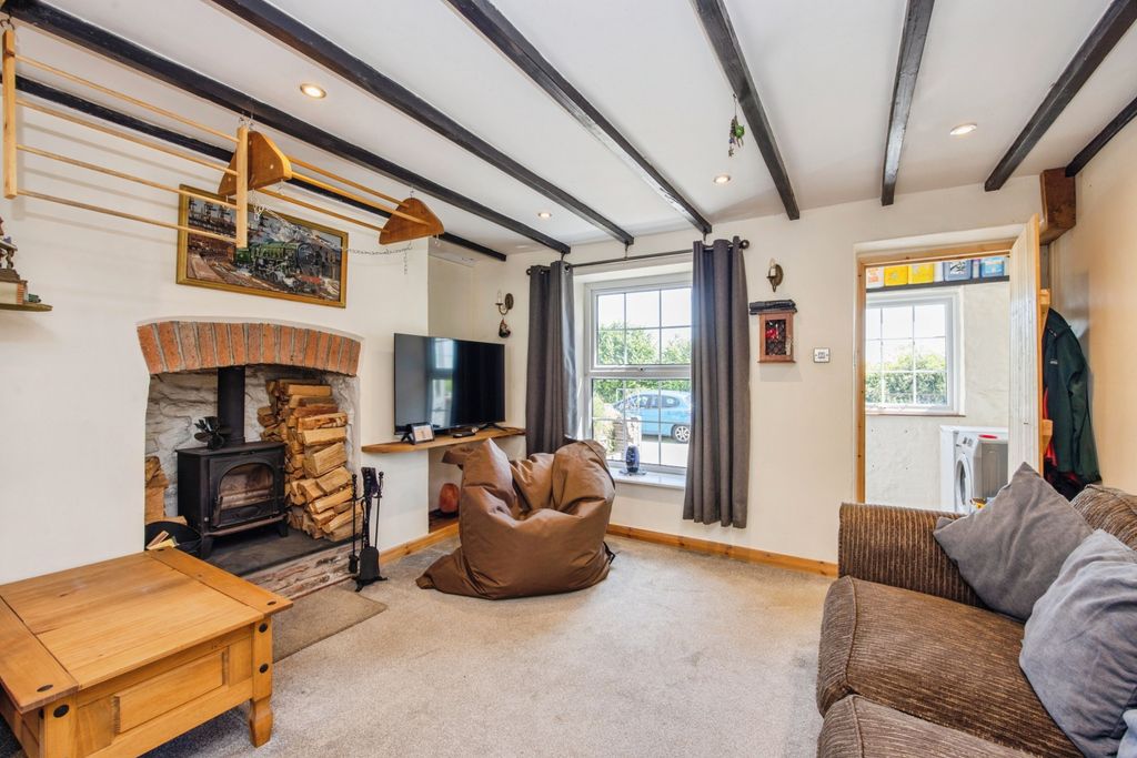 Property photo 3 of 22