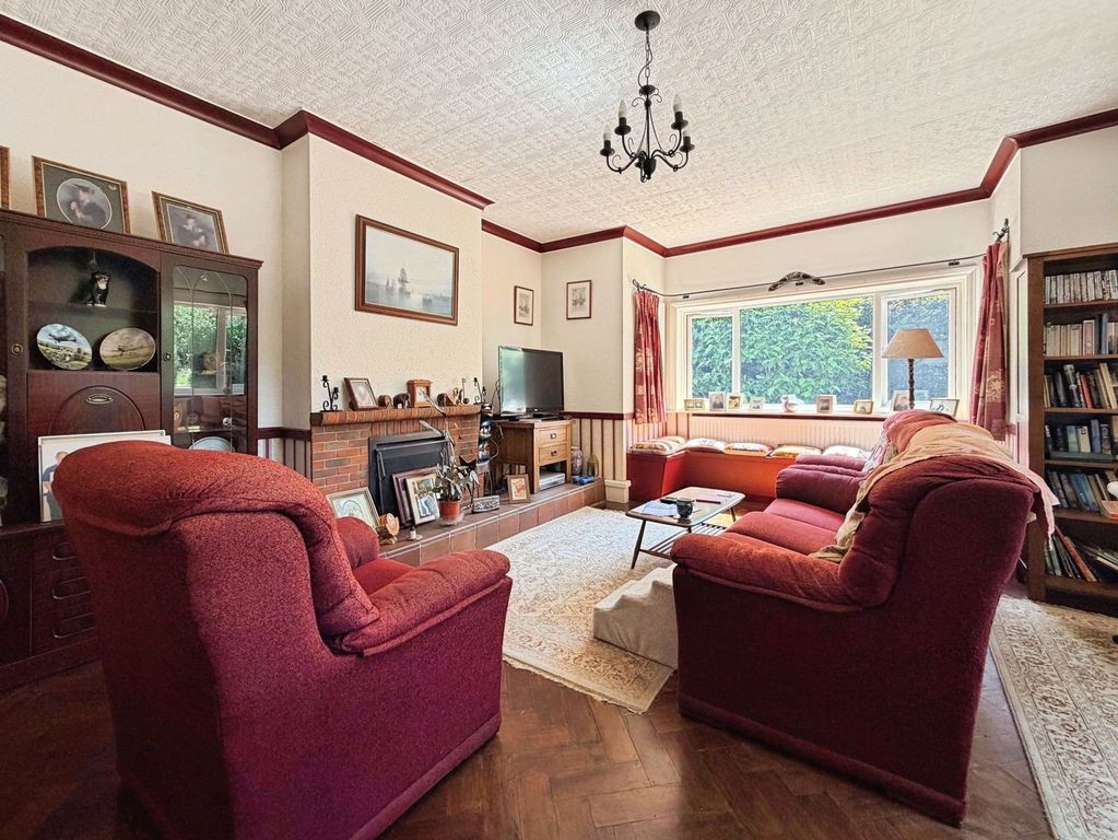 Property photo 3 of 18