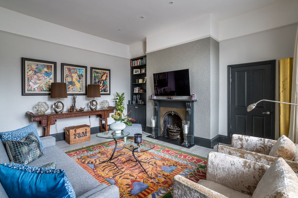 Property photo 1 of 26 House. Partnership